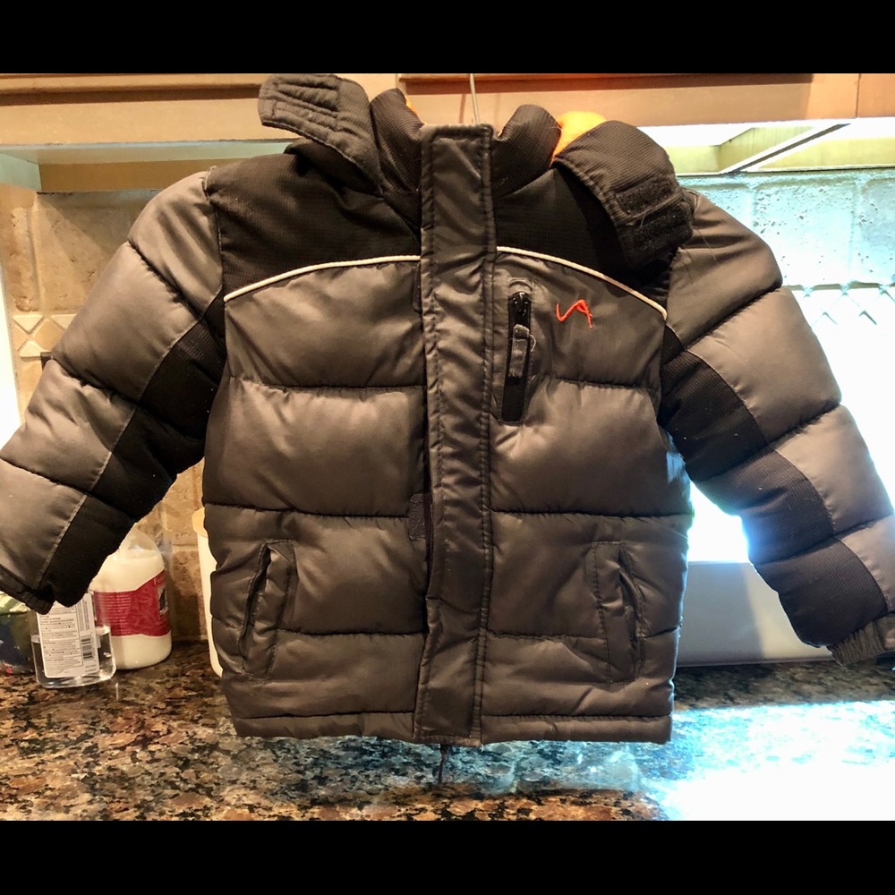 Boy 3t puffer jacket